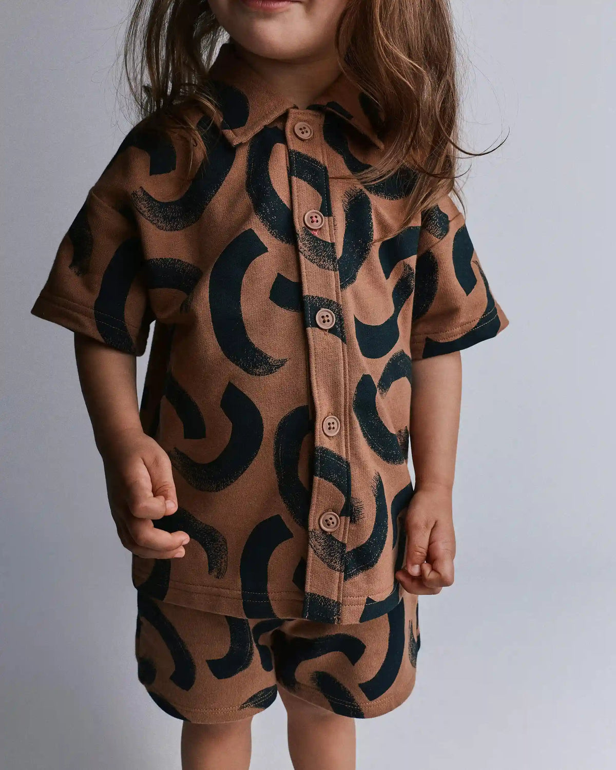 Toddler Boy Button-Down Short-Sleeve Shirt in Abstract Print - Brown